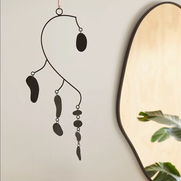 NEW STILL IN ORIGINAL WRAPPING URBAN OUTFITTERS EDIE MOBILE